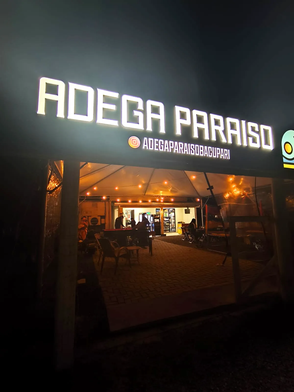 Fachada Adega Paraíso